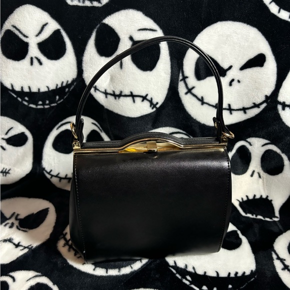 Collectif London Black Leather and Gold Evening Purse with Removable Strap - Picture 2 of 7